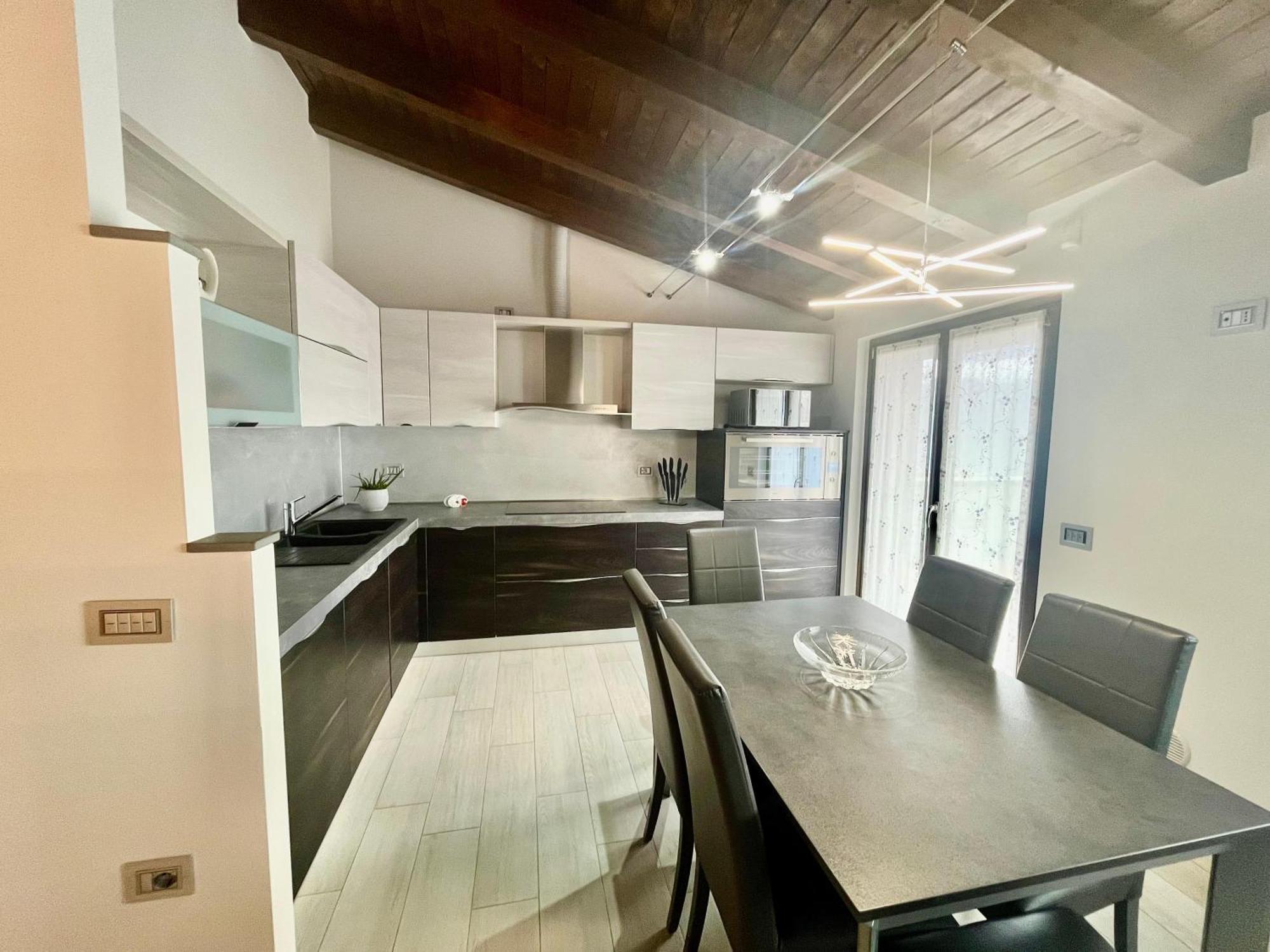 Il Bacio Del Sole Apartment Lovere Exterior photo