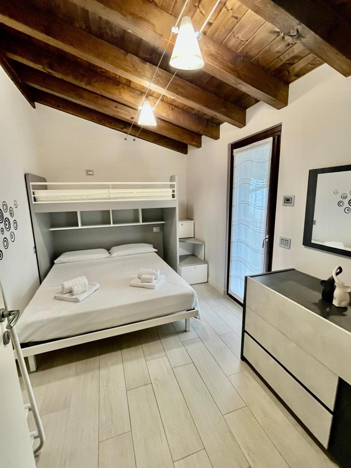 Il Bacio Del Sole Apartment Lovere Exterior photo